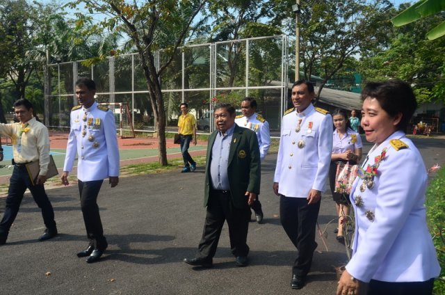 ถวายพระพรพระบาทสมเด็จพระเจ้าอยู่หัว