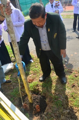 ถวายพระพรพระบาทสมเด็จพระเจ้าอยู่หัว