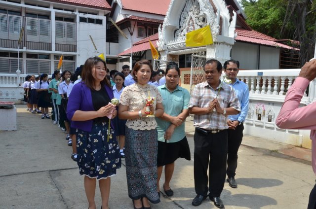 ทำบุญวันวิสาขบูชา (19.05.2559)