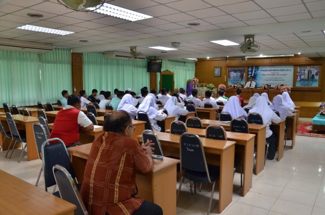 ประชุม ส.อ.บ.ต. (19.5.59)