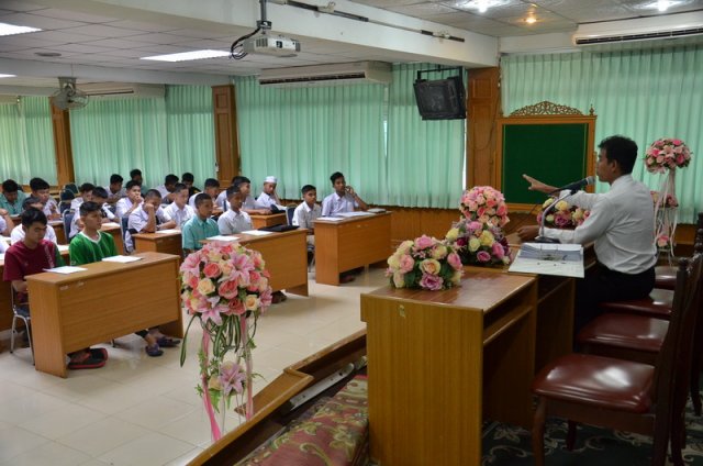 ประชุม ส.อ.บ.ต. (19.5.59)