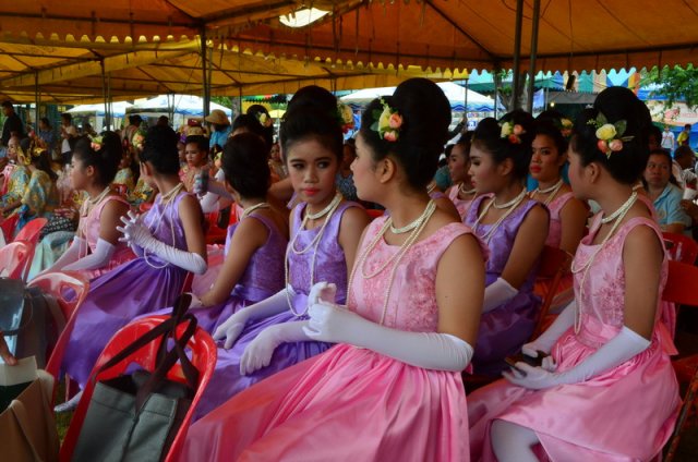 รำถวายพระพร งานเฉลิมพระเกียรติสมเด็จพระนางเจ้าฯ พระบรมราชินีนาถ เนื่องในโอกาสมหามงคลเฉลิมพระชนมพรรษา 7 รอบ 12 สิงหาคม 2559 10.08.59