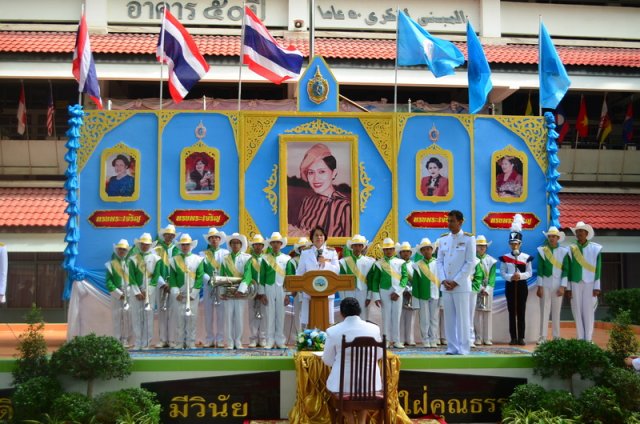 กิจกรรมถวายพระพร สมเด็จพระนางเจ้าพระบรมราชินีนาถ 12สิงหา มหาราชินี  11.08.59