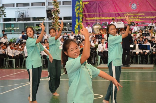 ซ้อมเตรียมการแสดง “วรรณคดีศรีศิลป์แห่งแผ่นดินสยามเฉลิมพระเกียรติสมเด็จพระเทพรัตนราชสุดาฯ สยามบรมราชกุมารี” 10.08.59