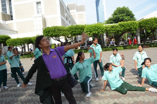 ซ้อมเตรียมการแสดง “วรรณคดีศรีศิลป์แห่งแผ่นดินสยามเฉลิมพระเกียรติสมเด็จพระเทพรัตนราชสุดาฯ สยามบรมราชกุมารี” 15.09.59